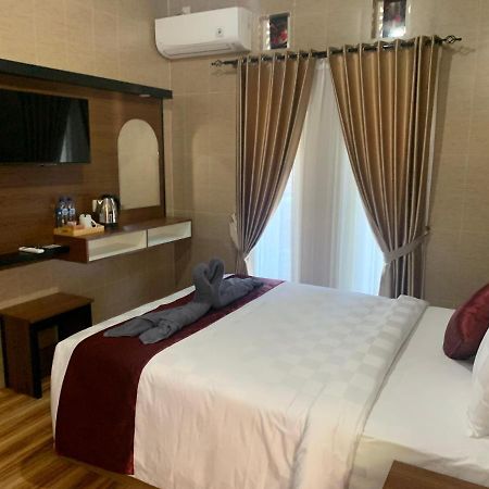 Tirtasuci House Hotel Kuta Lombok Kültér fotó