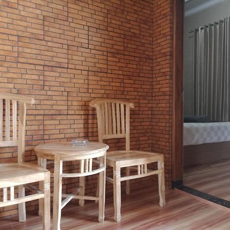 Tirtasuci House Hotel Kuta Lombok Kültér fotó