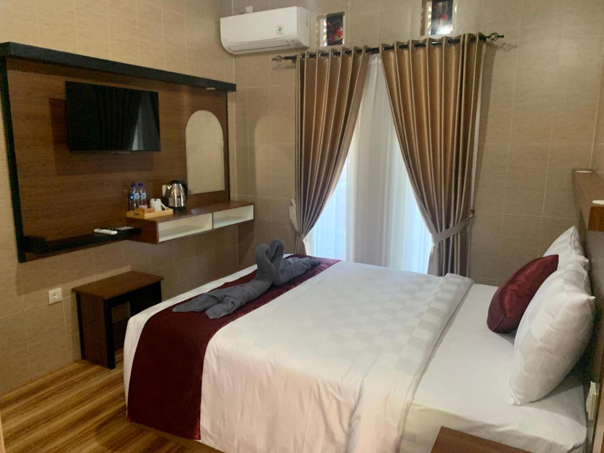 Tirtasuci House Hotel Kuta Lombok Kültér fotó