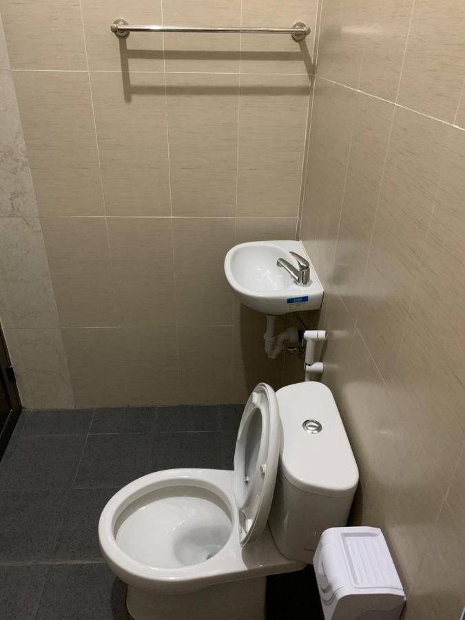 Tirtasuci House Hotel Kuta Lombok Kültér fotó
