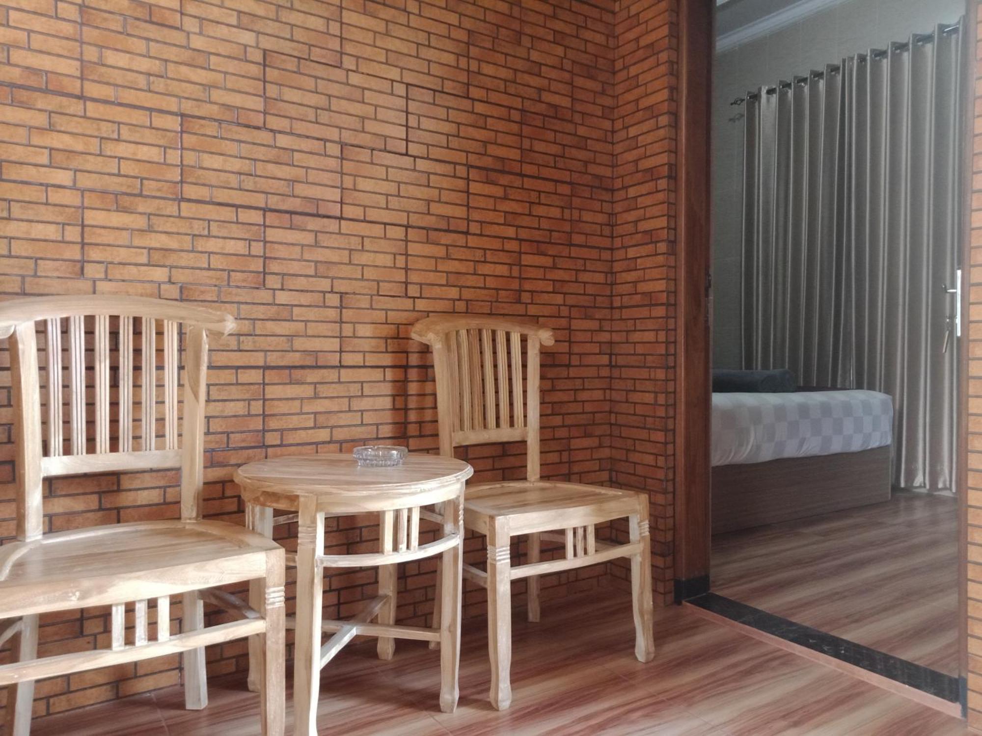 Tirtasuci House Hotel Kuta Lombok Kültér fotó